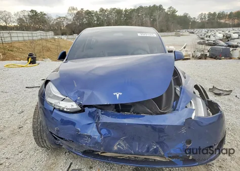 2022 Tesla Model Y z USA, uszkodzony, nr VIN 7SAYGDEE3NF309953